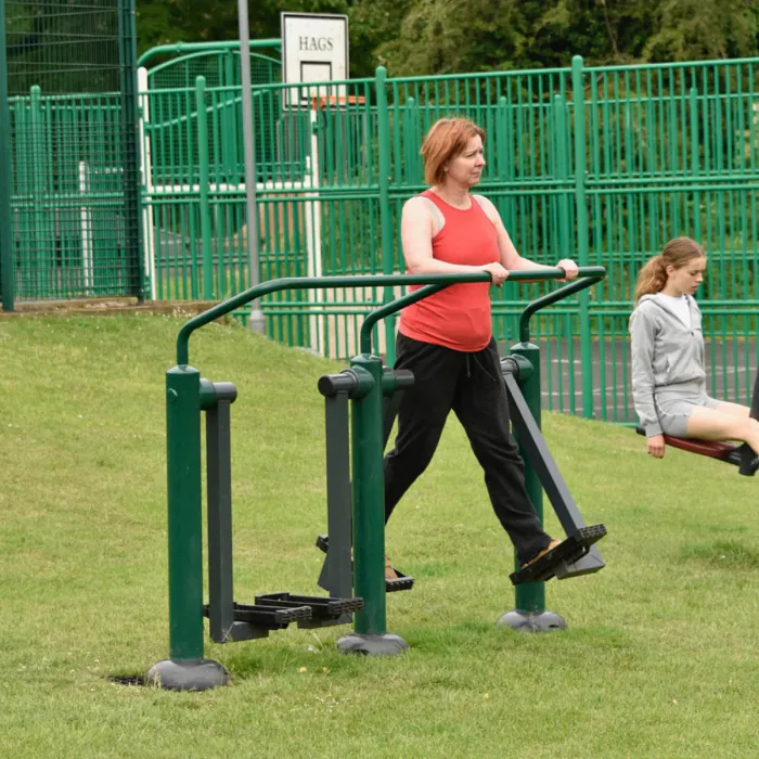 Double Health Walker - Two Person Outdoor Treadmill - 4